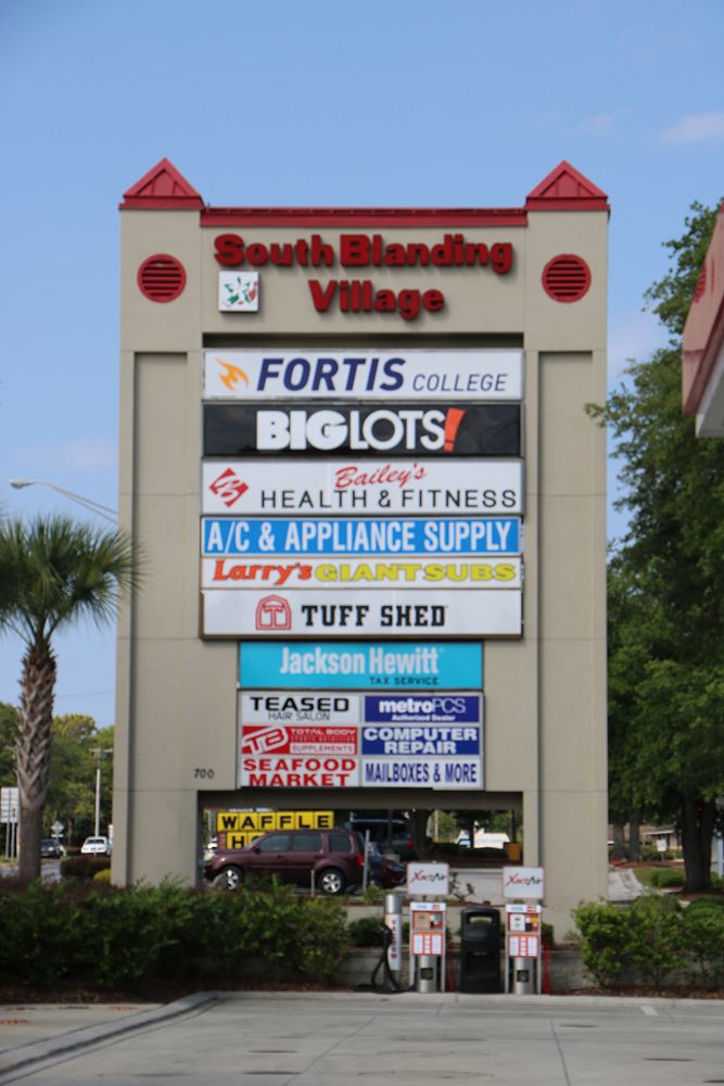 South Blanding Village: 700 Blanding Blvd, Orange Park, FL 32065